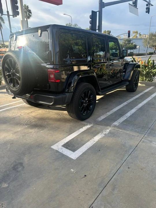 2021 Jeep JL Wrangler - Image 6 of 9