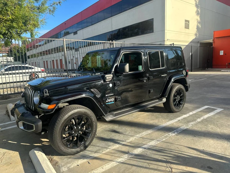 2021 Jeep JL Wrangler - Image 9 of 9