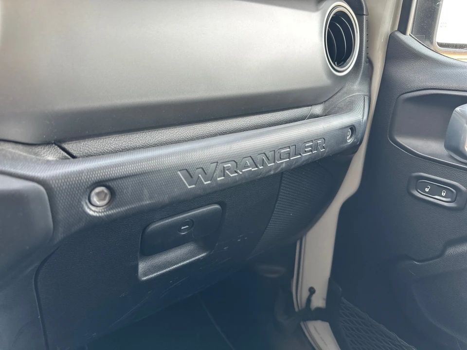 2021 Jeep JL Wrangler - Image 29 of 31