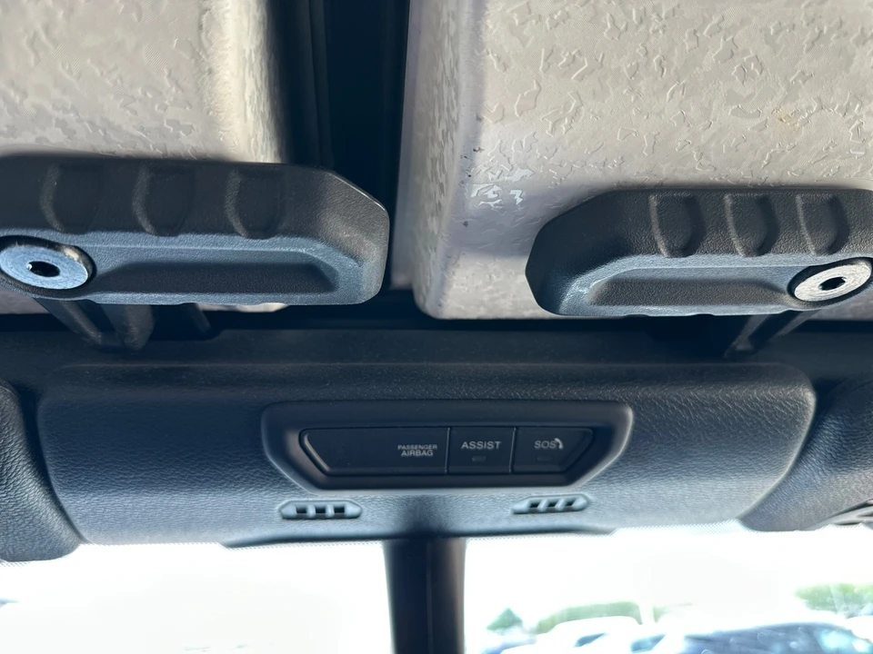 2021 Jeep JL Wrangler - Image 28 of 31