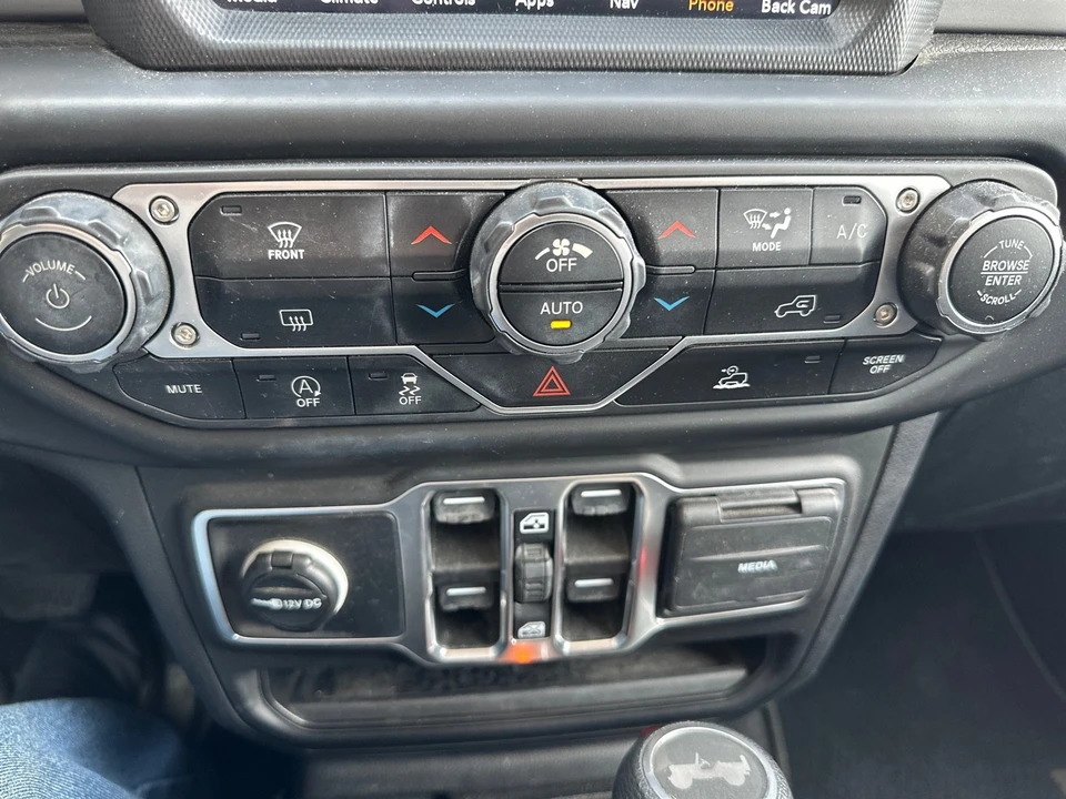 2021 Jeep JL Wrangler - Image 26 of 31