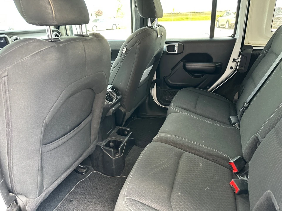 2021 Jeep JL Wrangler - Image 15 of 31