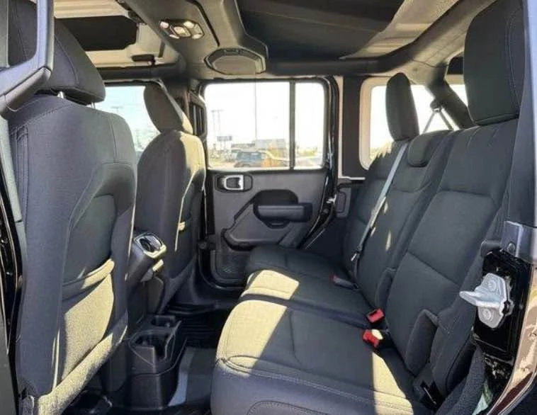 2021 Jeep JL Wrangler - Image 10 of 14