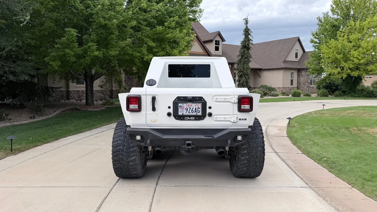 2021 Jeep JL Wrangler - Image 8 of 31