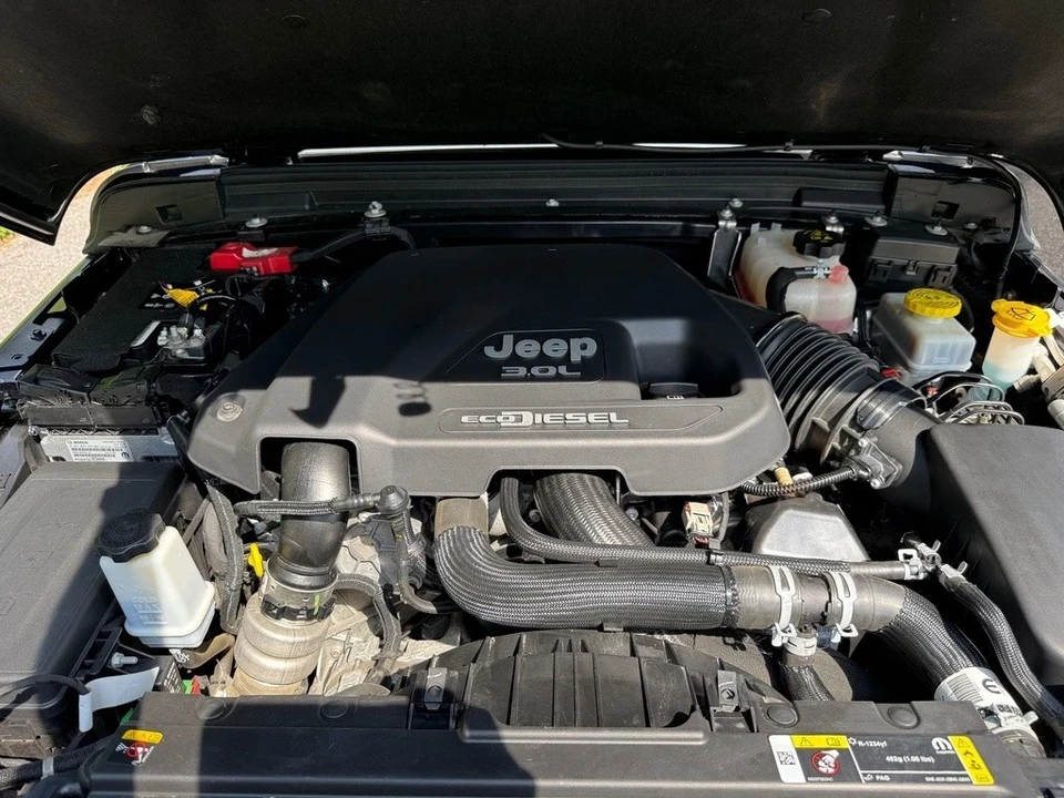 2021 Jeep JL Wrangler - Image 9 of 12