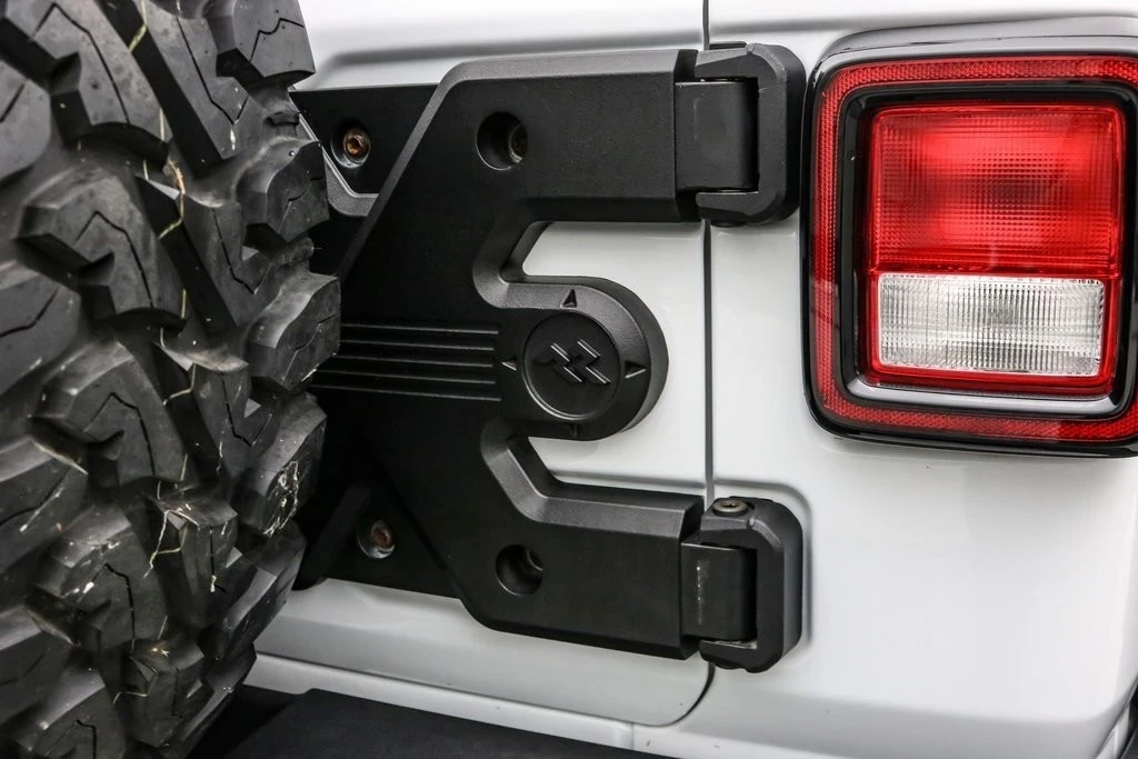 2021 Jeep JL Wrangler - Image 18 of 21