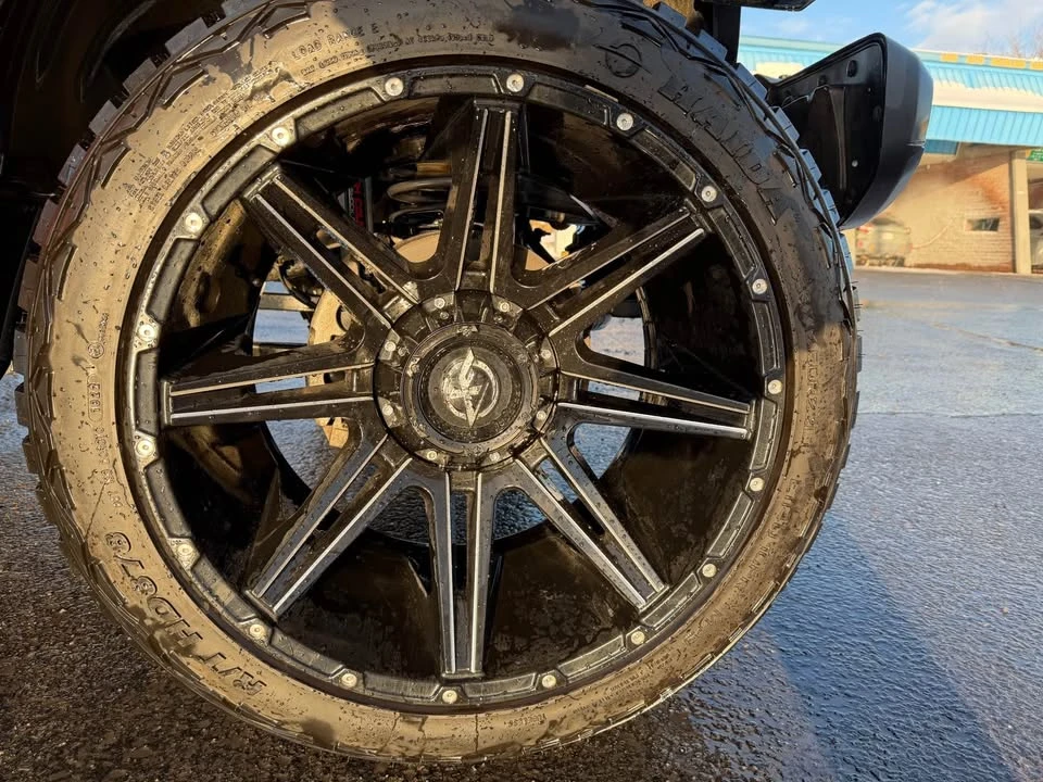 2021 Jeep JL Wrangler - Image 11 of 18