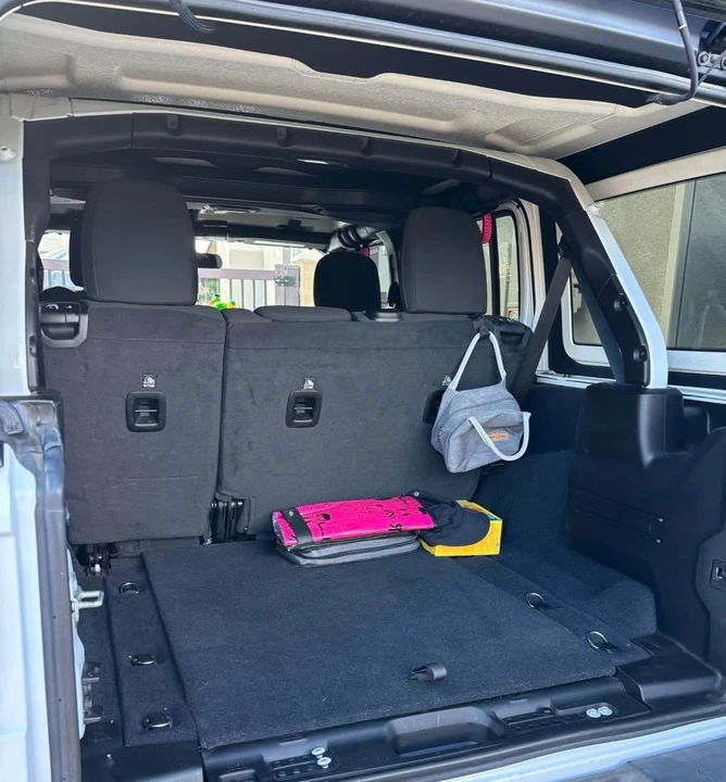 2021 Jeep JL Wrangler - Image 6 of 8