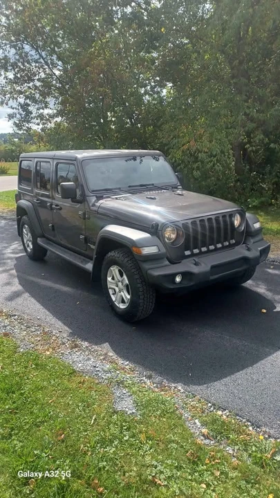 2021 Jeep JL Wrangler - Image 2 of 15