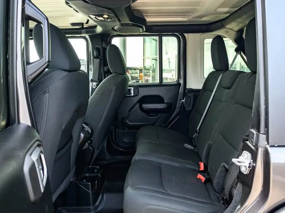 2021 Jeep JL Wrangler - Image 19 of 19