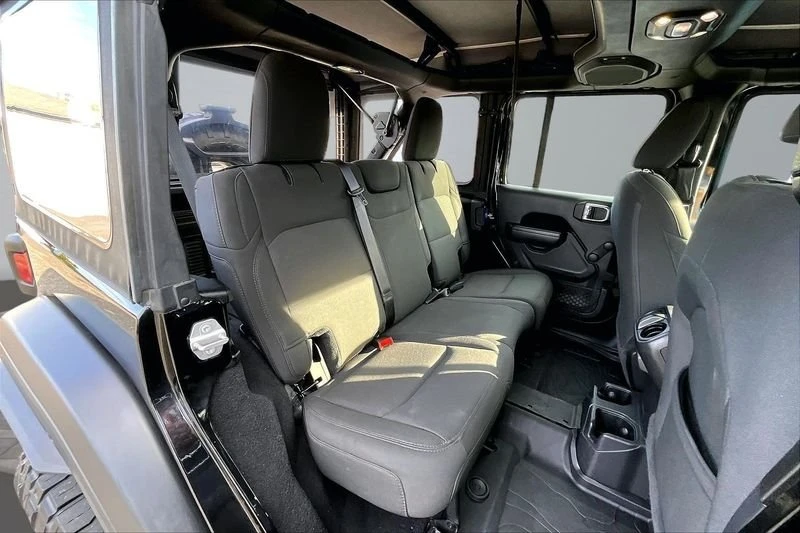 2021 Jeep JL Wrangler - Image 13 of 17