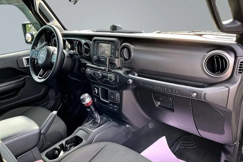 2021 Jeep JL Wrangler - Image 11 of 17