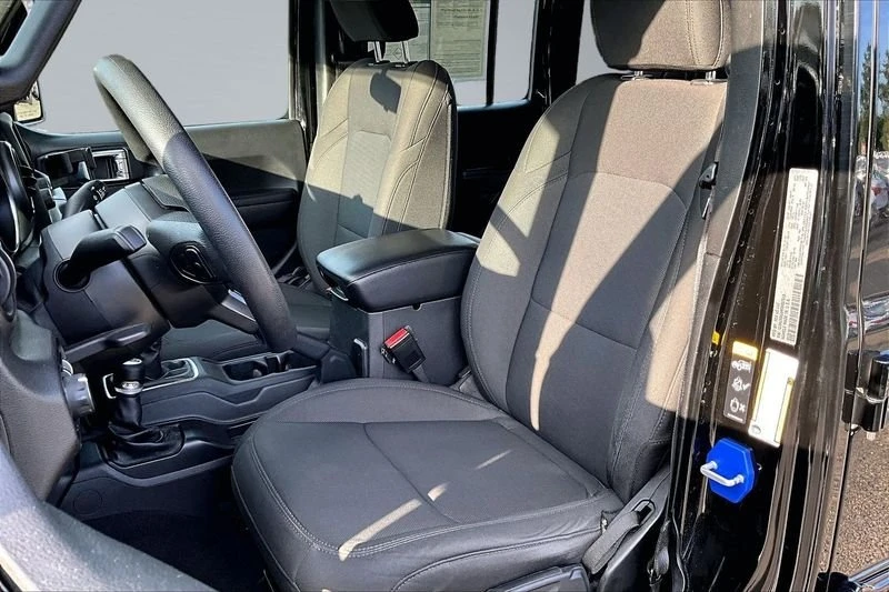 2021 Jeep JL Wrangler - Image 9 of 17
