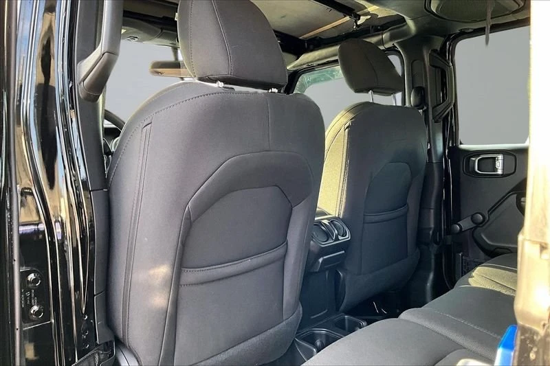 2021 Jeep JL Wrangler - Image 16 of 17