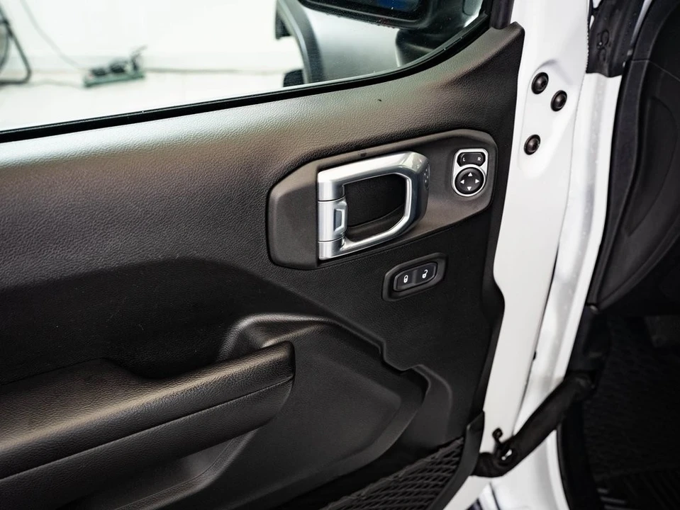 2021 Jeep JL Wrangler - Image 21 of 21