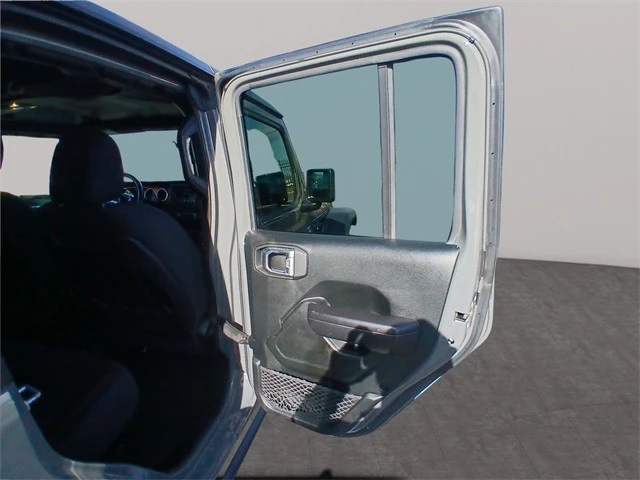 2021 Jeep JL Wrangler - Image 18 of 21