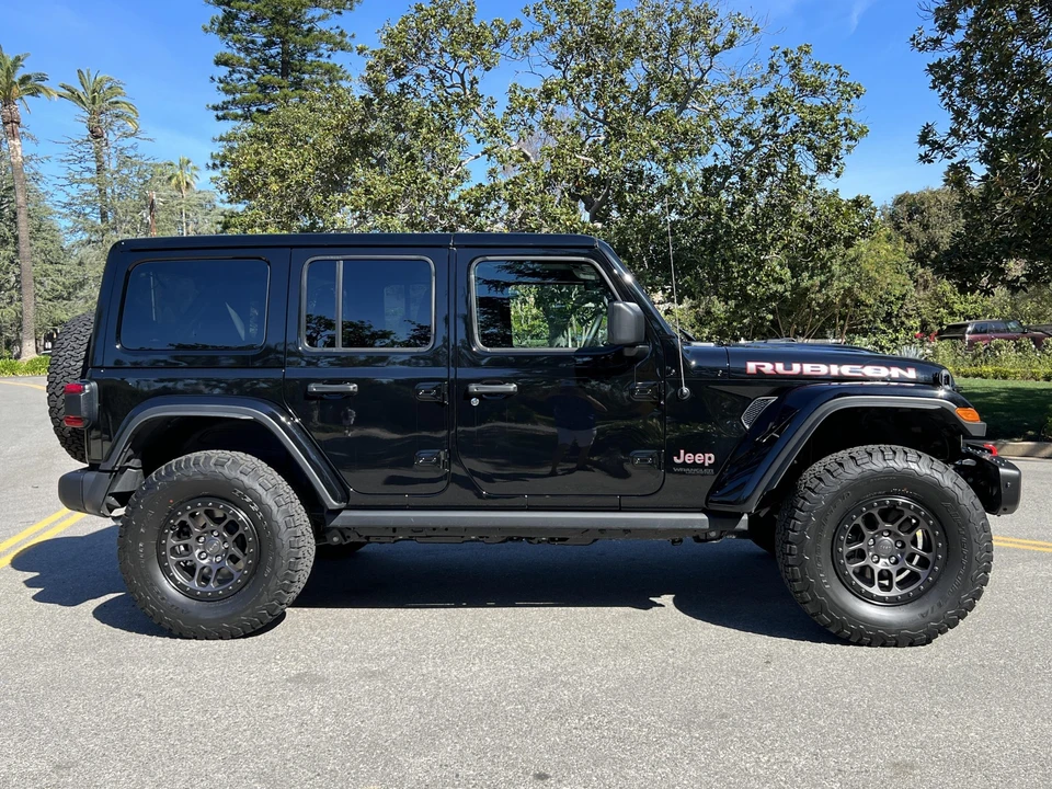 2021 Jeep JL Wrangler - Image 18 of 31