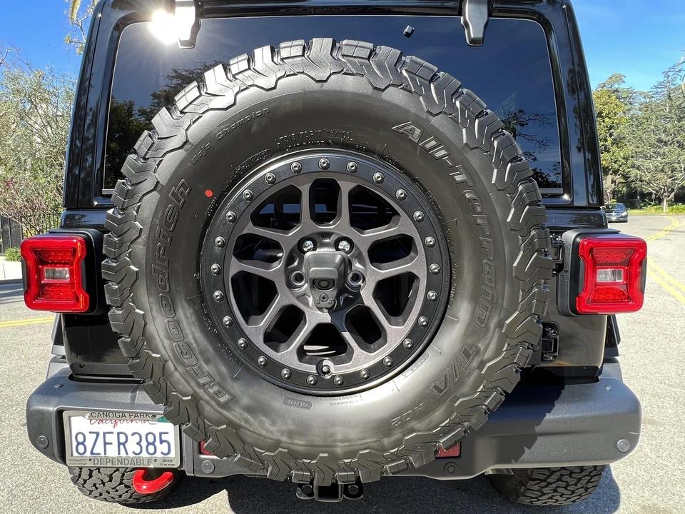 2021 Jeep JL Wrangler - Image 15 of 31