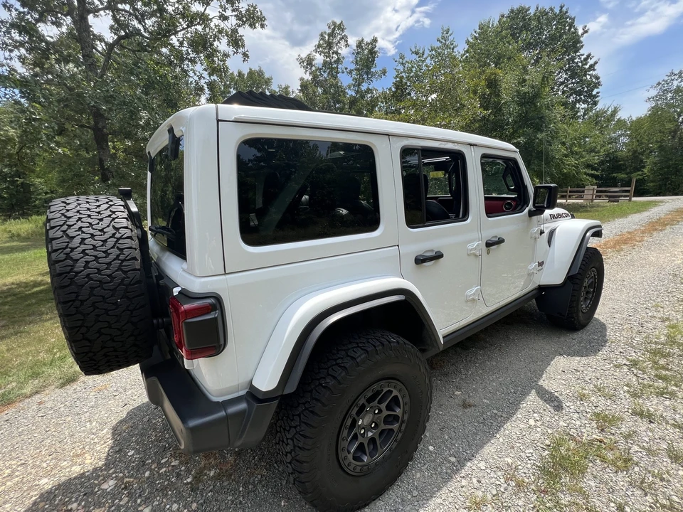 2021 Jeep JL Wrangler - Image 19 of 31