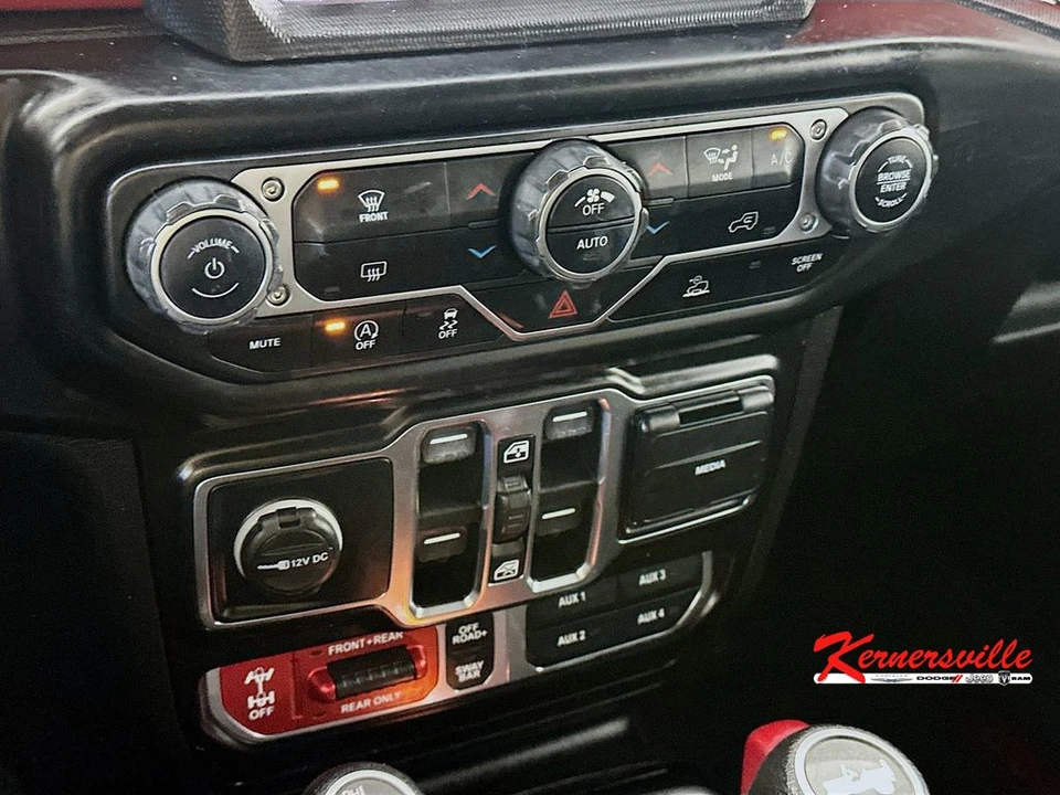 2021 Jeep JL Wrangler - Image 17 of 24