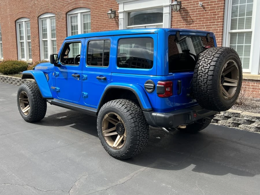 2021 Jeep JL Wrangler - Image 3 of 15