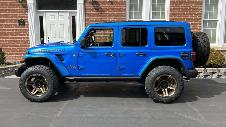 2021 Jeep JL Wrangler - Image 2 of 15