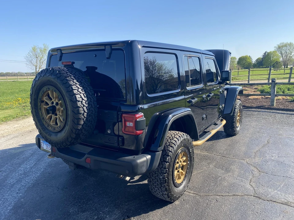 2021 Jeep JL Wrangler - Image 17 of 31