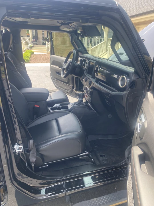 2021 Jeep JL Wrangler - Image 23 of 31
