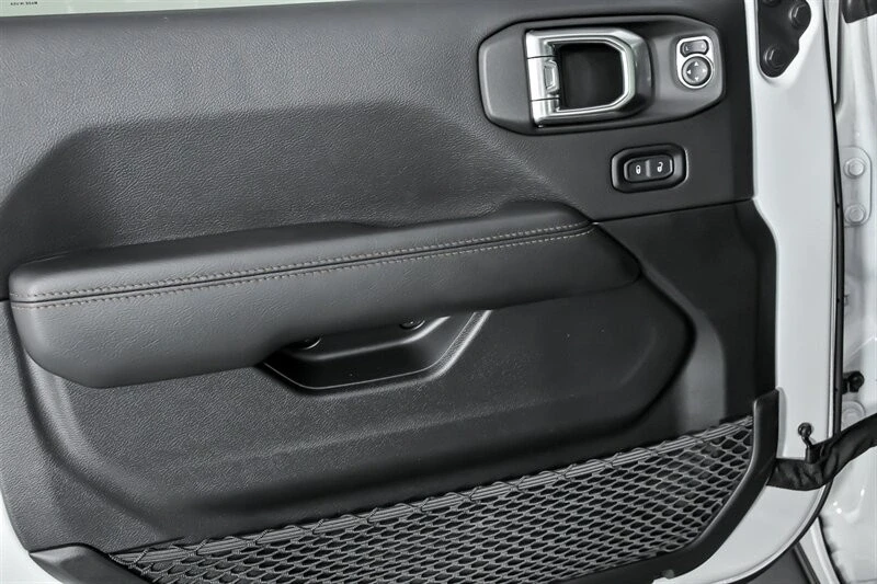 2021 Jeep JL Wrangler - Image 18 of 21