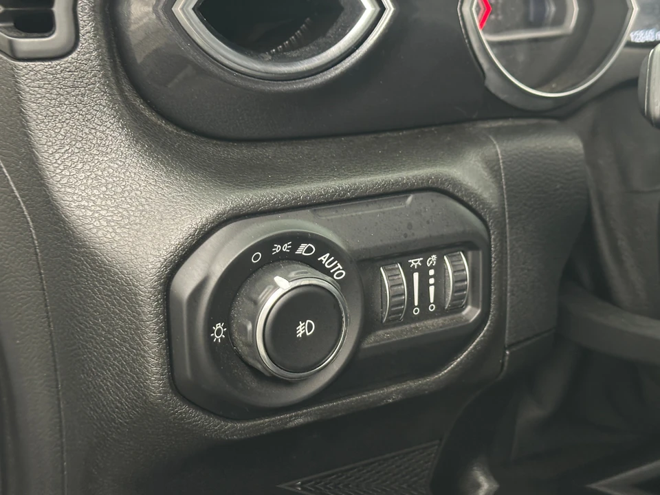 2021 Jeep JL Wrangler Rubicon 392 - Image 11 of 31