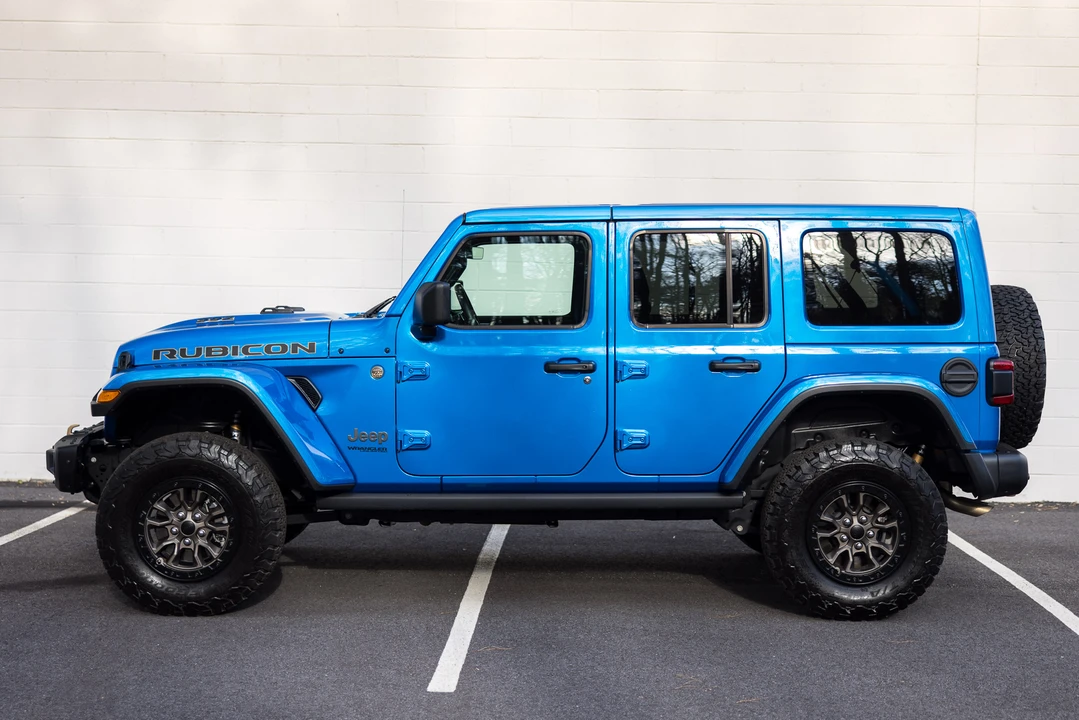 2021 Jeep JL Wrangler - Image 9 of 31