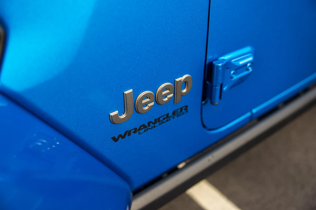 2021 Jeep JL Wrangler - Image 29 of 31