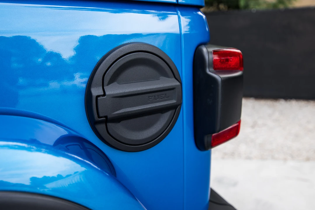 2021 Jeep JL Wrangler - Image 25 of 31