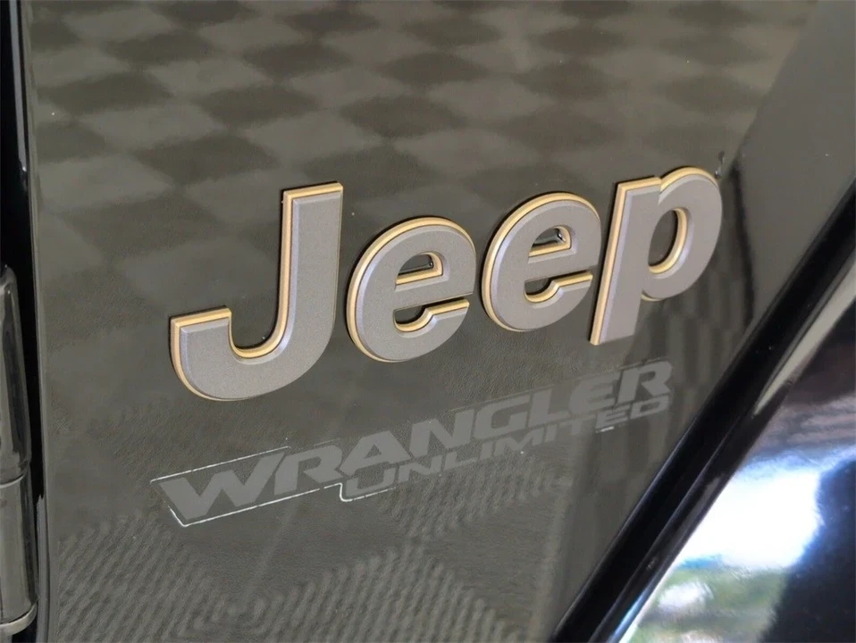 2021 Jeep JL Wrangler - Image 16 of 21