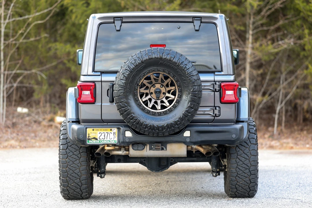 2021 Jeep JL Wrangler - Image 17 of 31