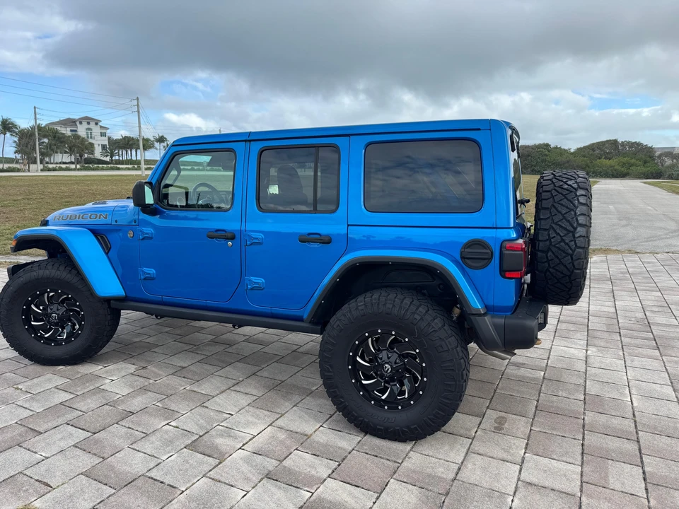 2021 Jeep JL Wrangler - Image 8 of 31