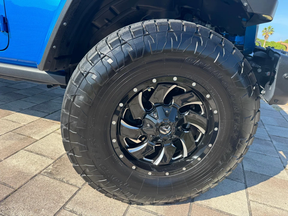 2021 Jeep JL Wrangler - Image 19 of 31