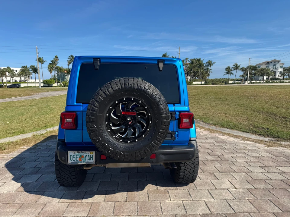 2021 Jeep JL Wrangler - Image 11 of 31