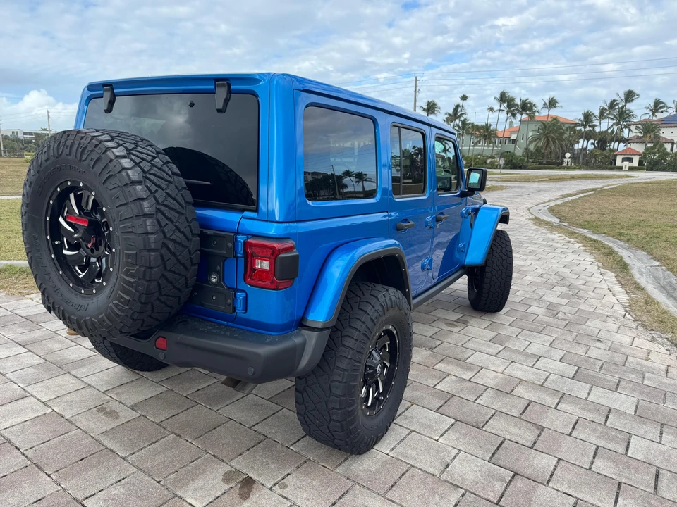 2021 Jeep JL Wrangler - Image 13 of 31