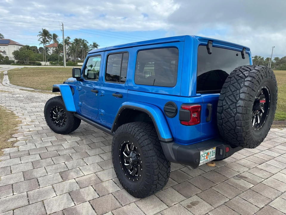 2021 Jeep JL Wrangler - Image 10 of 31