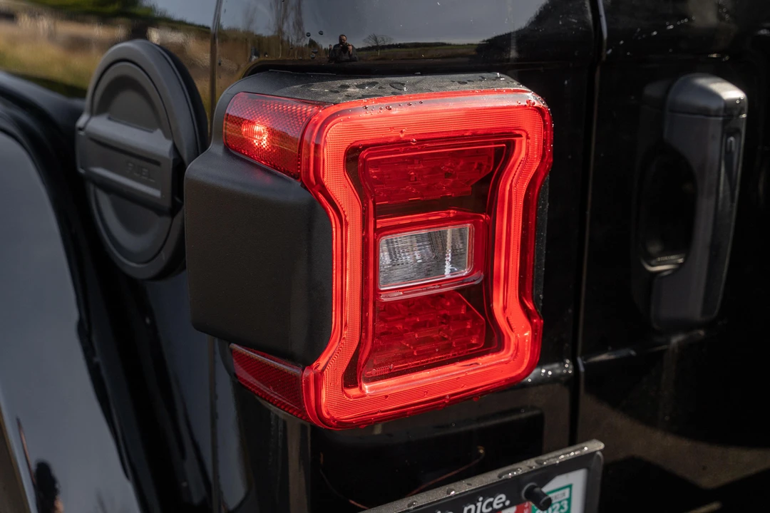 2021 Jeep JL Wrangler - Image 25 of 31