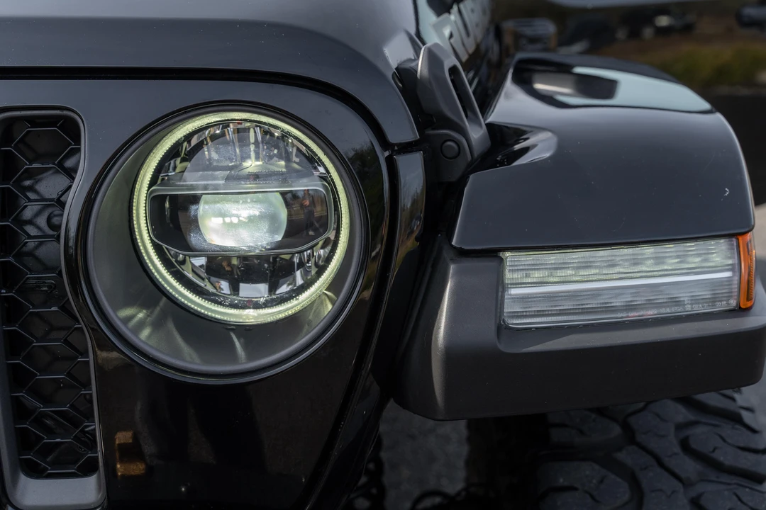2021 Jeep JL Wrangler - Image 18 of 31