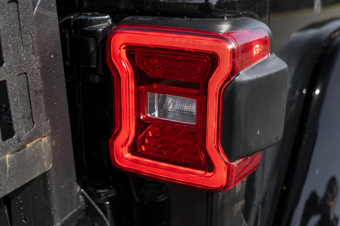 2021 Jeep JL Wrangler - Image 30 of 31