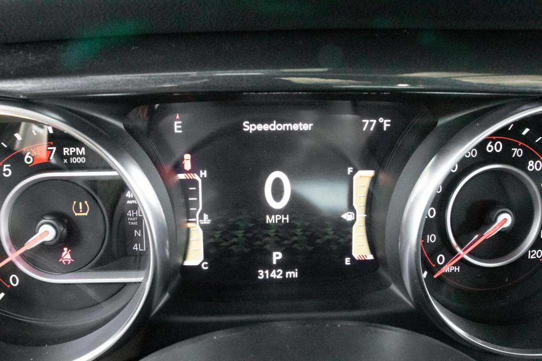 2021 Jeep JL Wrangler - Image 25 of 31