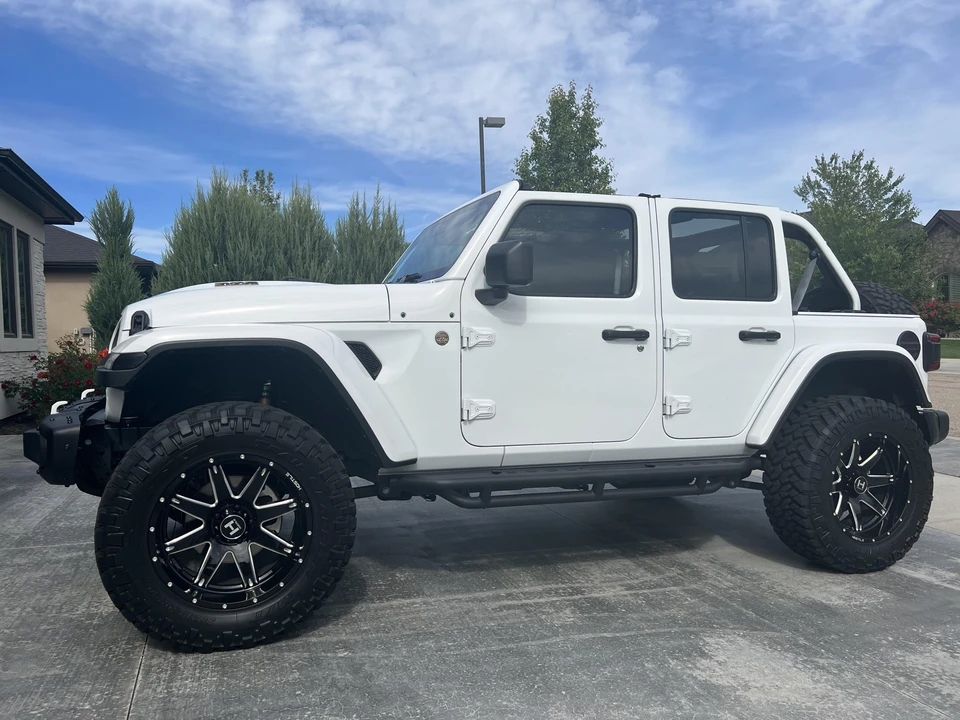 2021 Jeep JL Wrangler - Image 10 of 31