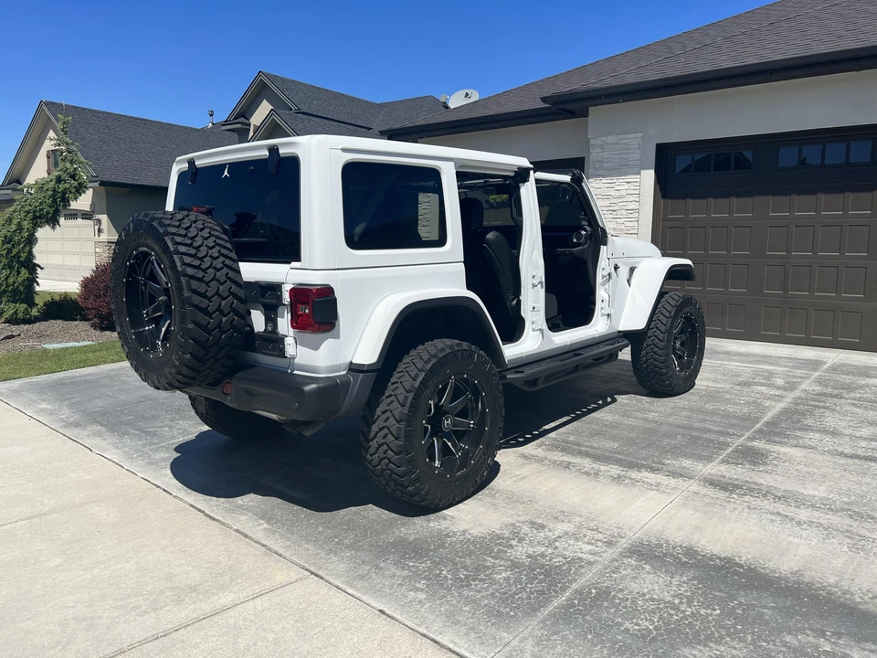 2021 Jeep JL Wrangler - Image 15 of 31
