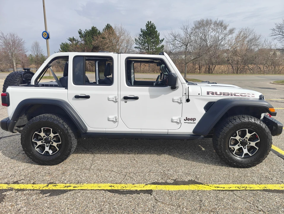 2021 Jeep JL Wrangler - Image 9 of 31