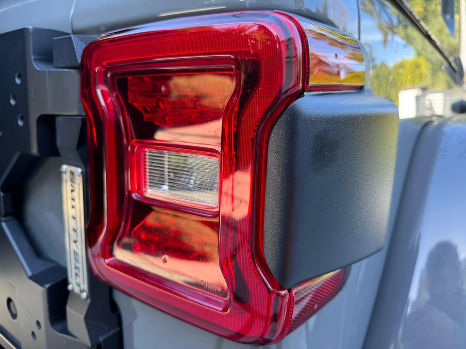 2021 Jeep JL Wrangler - Image 30 of 31