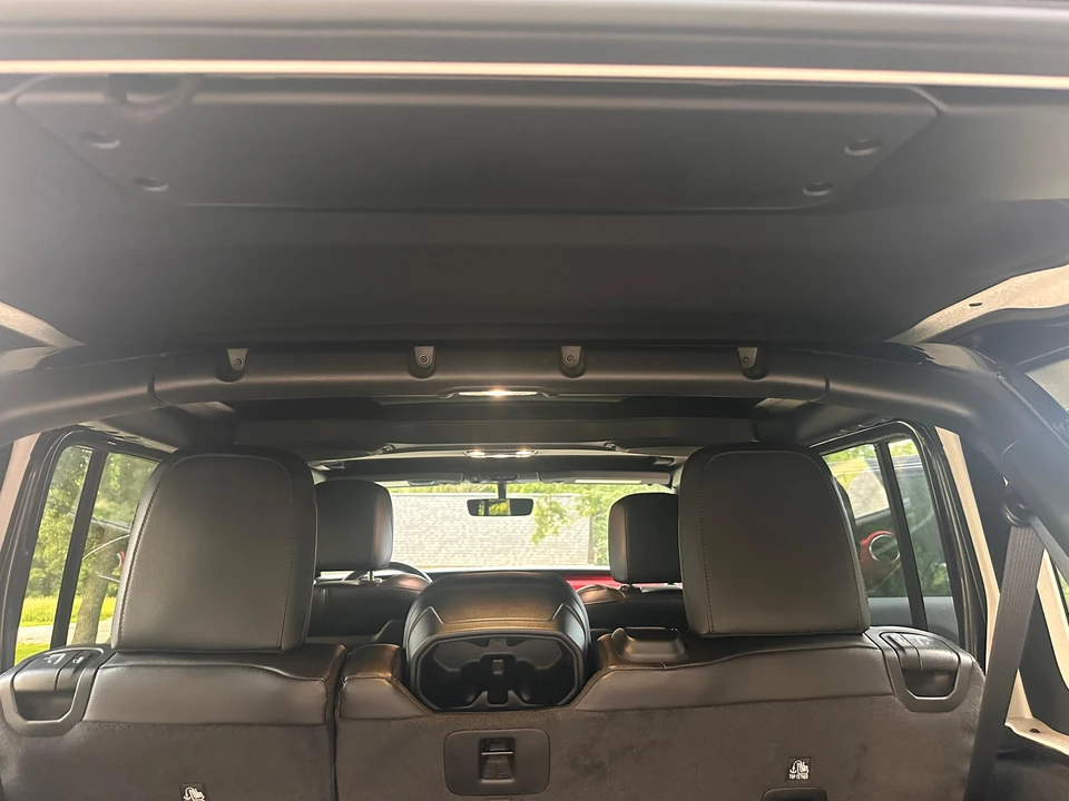 2021 Jeep JL Wrangler - Image 27 of 31