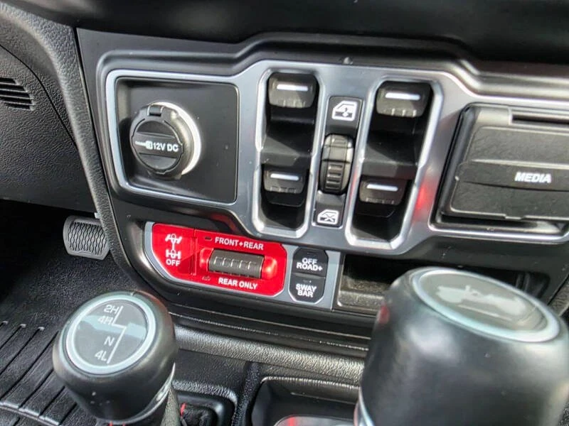 2021 Jeep JL Wrangler - Image 15 of 20
